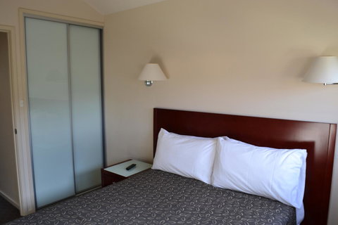 Lufra Hotel And Apartments - Tourism Caloundra 7