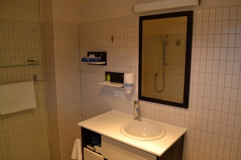 Lufra Hotel And Apartments - Tourism Caloundra 24