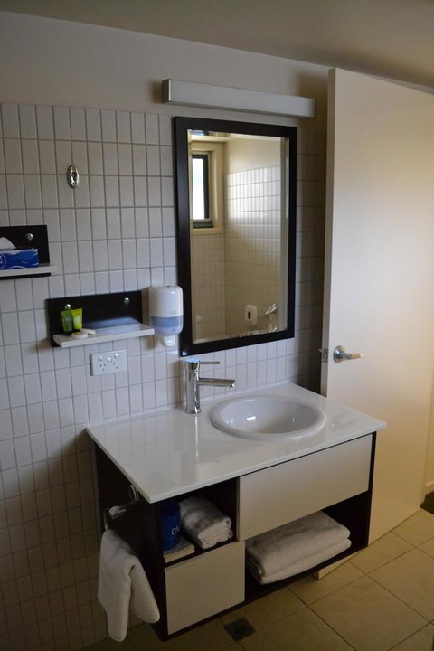 Lufra Hotel And Apartments - Tourism Caloundra 26