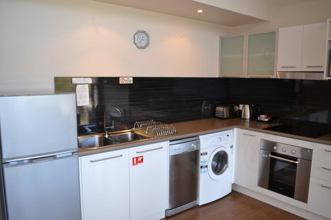 Lufra Hotel And Apartments - Tourism Caloundra 16