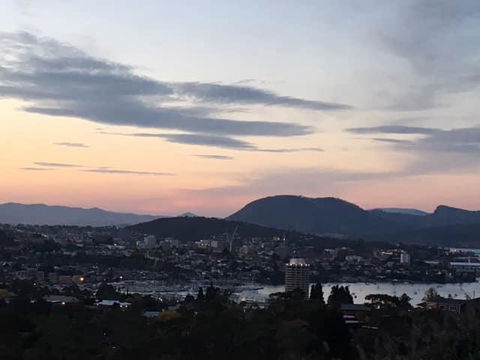 The View 2 Bed Unit With Stunning Hobart Outlook - Tourism Caloundra 2