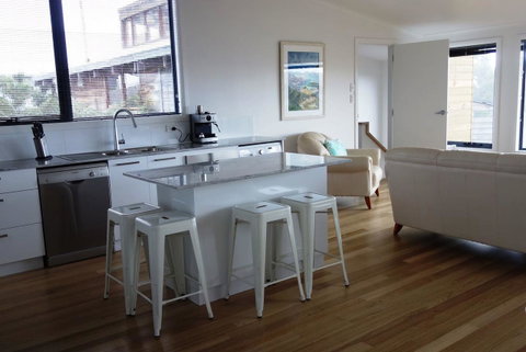 THE LOFT @ Bay Of Fires Seascape - Tourism Caloundra 12