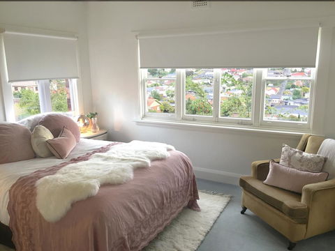 Highfield's Other House - Tourism Caloundra 2