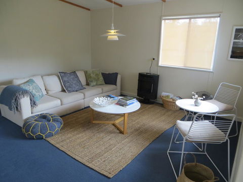 The Cabin 96 - Tourism Caloundra 3