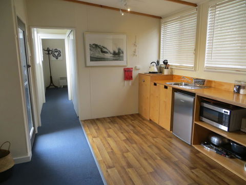 The Cabin 96 - Tourism Caloundra 13