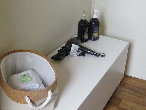 The Cabin 96 - Tourism Caloundra 17