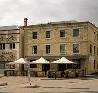 Moss Hotel - Tourism Caloundra