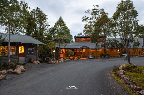 Cradle Mountain Wilderness Village - Tourism Caloundra 3