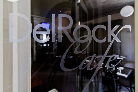 Deloraine Hotel - Tourism Caloundra 19