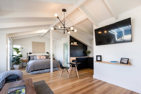 Litora Accommodation - Tourism Caloundra 7