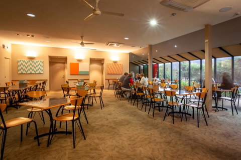 Mornington Inn - Tourism Caloundra 16