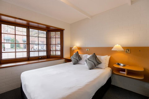 Bay Hotel Apartments - Tourism Caloundra 1