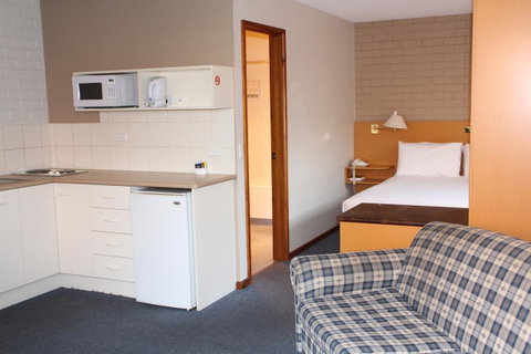 Bay Hotel Apartments - Tourism Caloundra 32