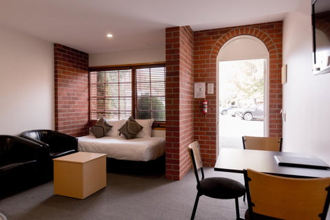 Bay Hotel Apartments - Tourism Caloundra 16
