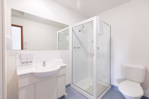Bay Hotel Apartments - Tourism Caloundra 14