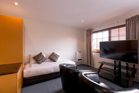 Bay Hotel Apartments - Tourism Caloundra 0