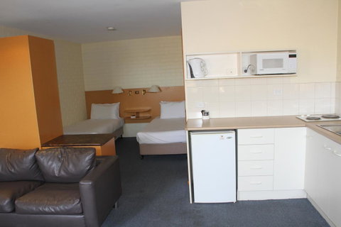 Bay Hotel Apartments - Tourism Caloundra 29