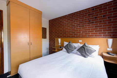 Bay Hotel Apartments - Tourism Caloundra 6