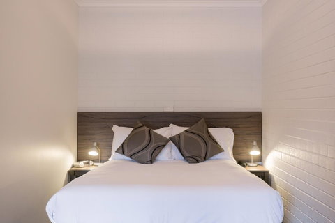 Bay Hotel Apartments - Tourism Caloundra 25