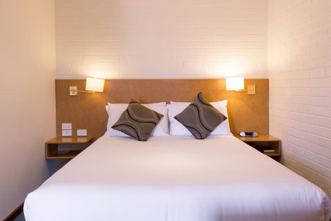 Bay Hotel Apartments - Tourism Caloundra 35