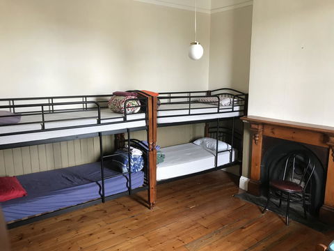 Arthouse Hostel - Tourism Caloundra 10