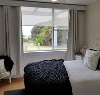 Beach Hut Scamander - Tourism Caloundra