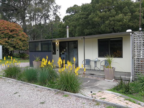 Hilltop Cottages - Tourism Caloundra 10