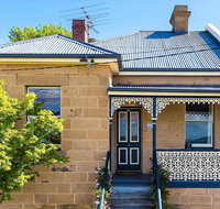 WEST NEST  Classic 3BR Hobart Terrace BEST Location View Close to City - Tourism Caloundra
