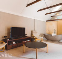 Devine Stays - Hayloft on ELizabeth - Tourism Caloundra