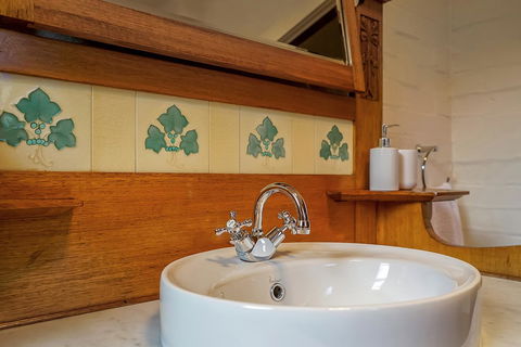 Gorgeous Hobart Accommodation - Park On Park - New Town - Tourism Caloundra 38