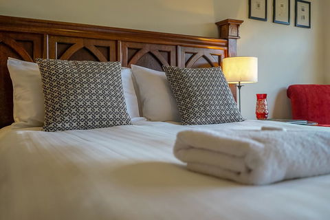 Gorgeous Hobart Accommodation - Park On Park - New Town - Tourism Caloundra 23
