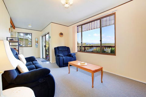 Tamar River Retreat - Tourism Caloundra 16