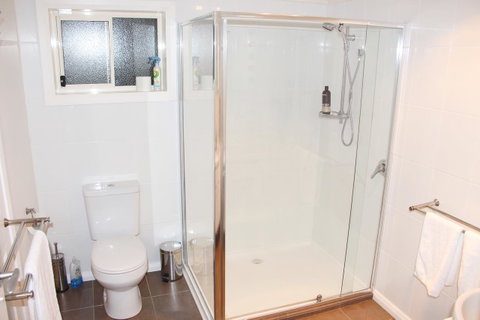 Seaview Apartment - Tourism Caloundra 2