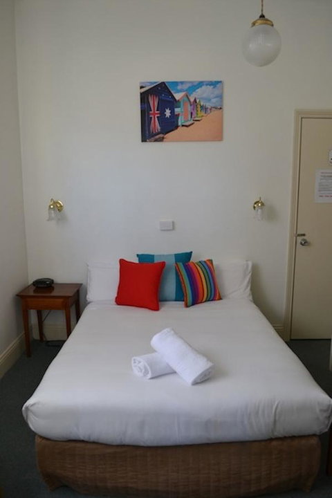 Point Lonsdale Guest House - Tourism Caloundra 4