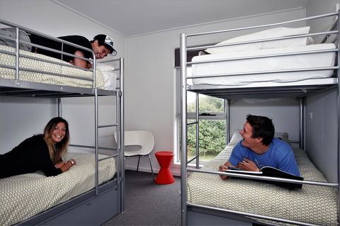 The Island Accommodation - Tourism Caloundra 17