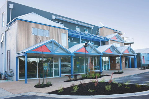 The Island Accommodation - Tourism Caloundra 26