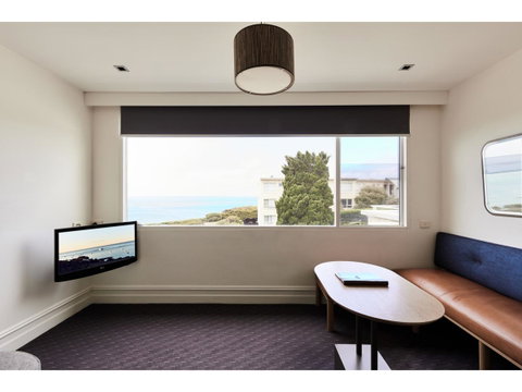 Hotel Sorrento - Tourism Caloundra 9