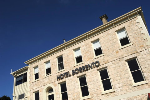 Hotel Sorrento - Tourism Caloundra 32