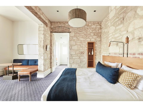 Hotel Sorrento - Tourism Caloundra 2