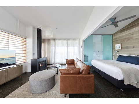 Hotel Sorrento - Tourism Caloundra 5