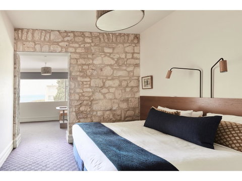 Hotel Sorrento - Tourism Caloundra 10
