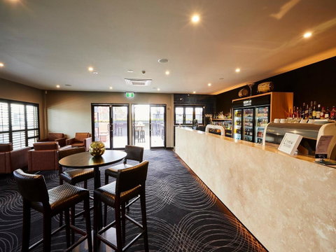 Mornington Hotel - Tourism Caloundra 31