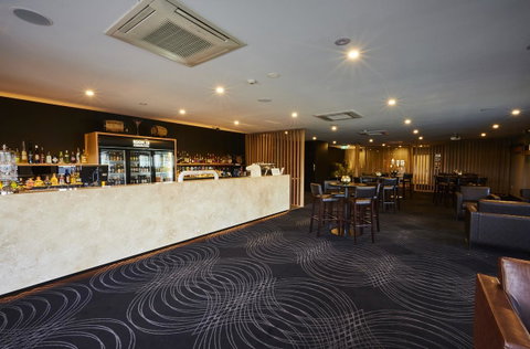 Mornington Hotel - Tourism Caloundra 15