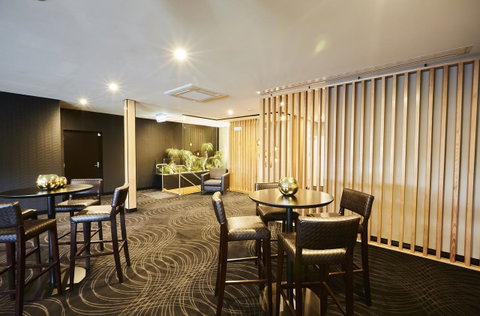 Mornington Hotel - Tourism Caloundra 13