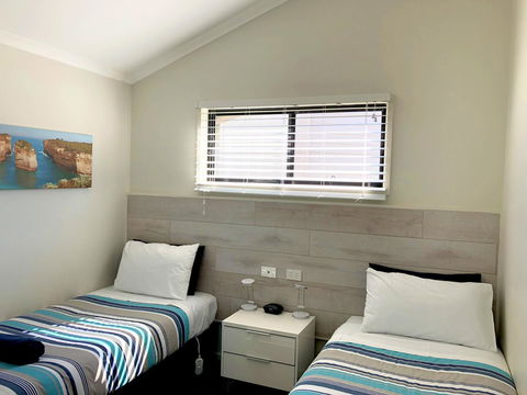 Apollo Bay Waterfront Motor Inn - Tourism Caloundra 24