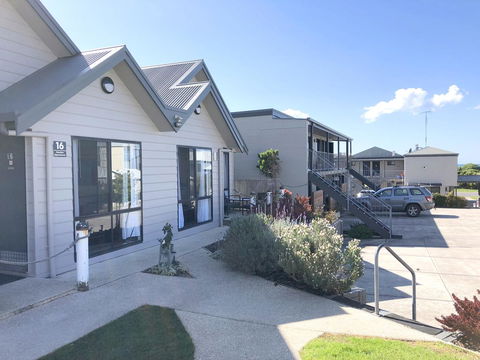 Apollo Bay Waterfront Motor Inn - Tourism Caloundra 21