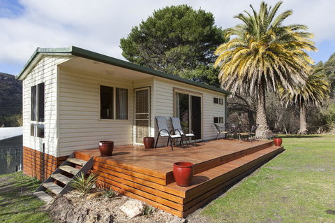 The Grampians Motel - Tourism Caloundra 12