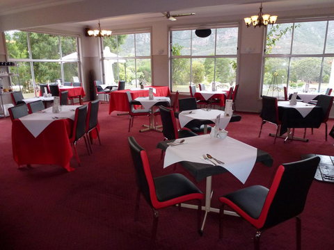 The Grampians Motel - Tourism Caloundra 2