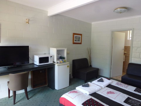 The Grampians Motel - Tourism Caloundra 39