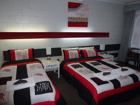 The Grampians Motel - Tourism Caloundra 9